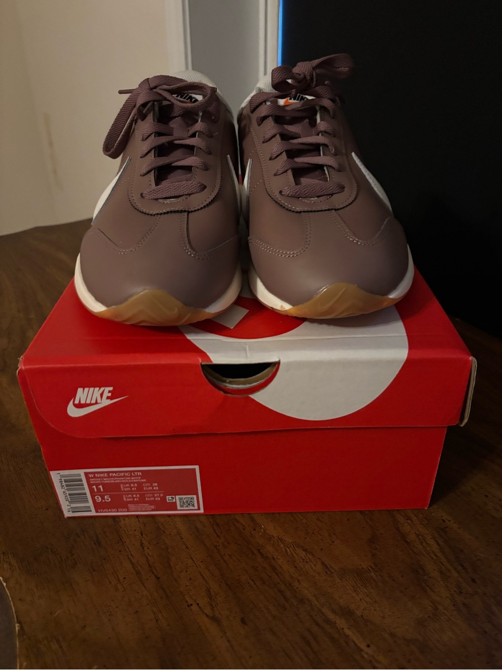Nike Pacific leather shoes